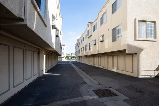 $630,000 | 401 West 220th Street, Unit 49, Carson, CA 90745