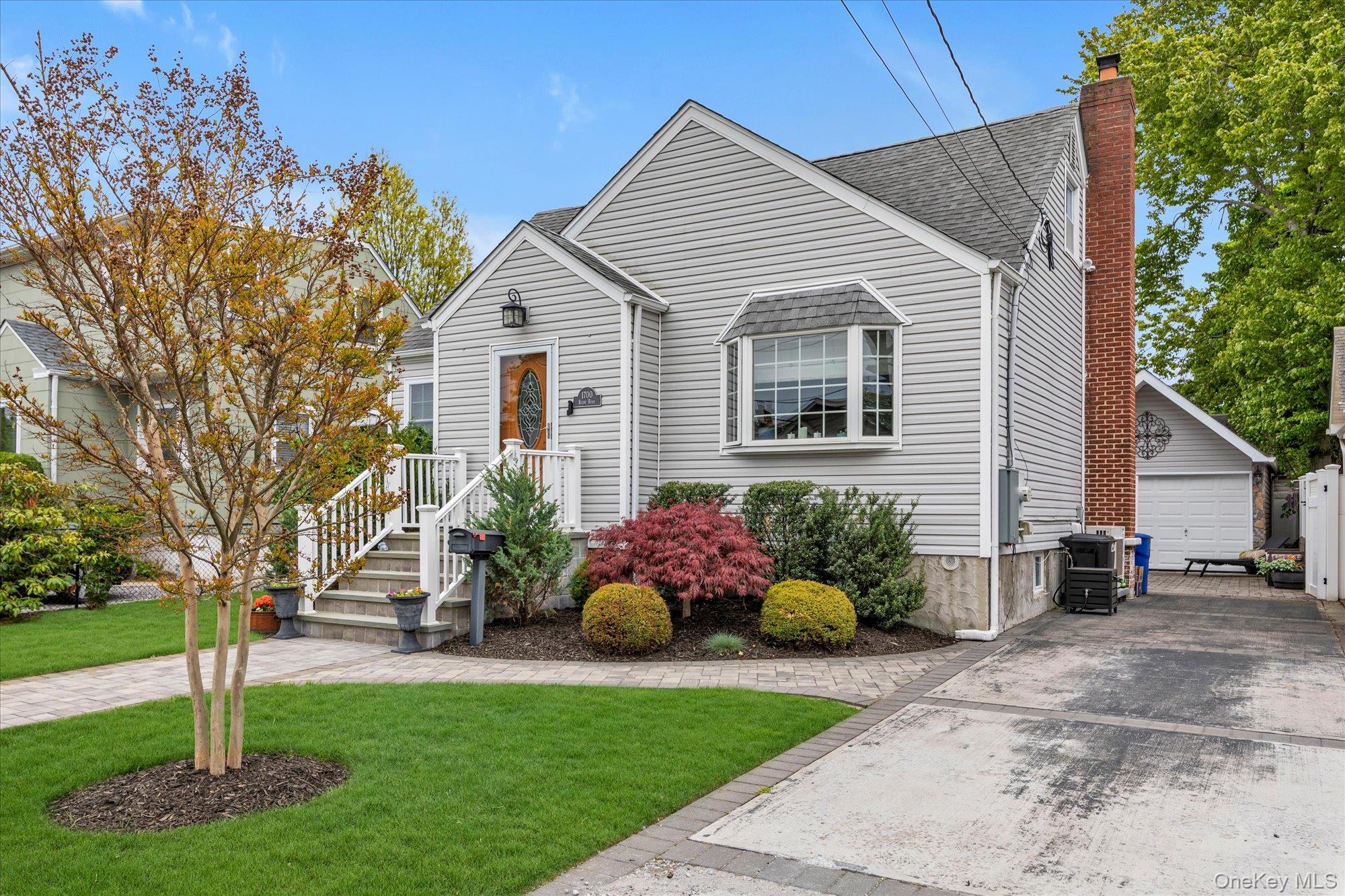 1700 Rugby Road Merrick, NY 11566 - Photo 22 of 22
