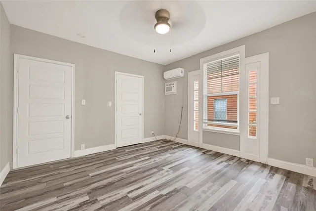 $999 | 1511 Scharpe Street, Unit 2, Houston, TX 77023