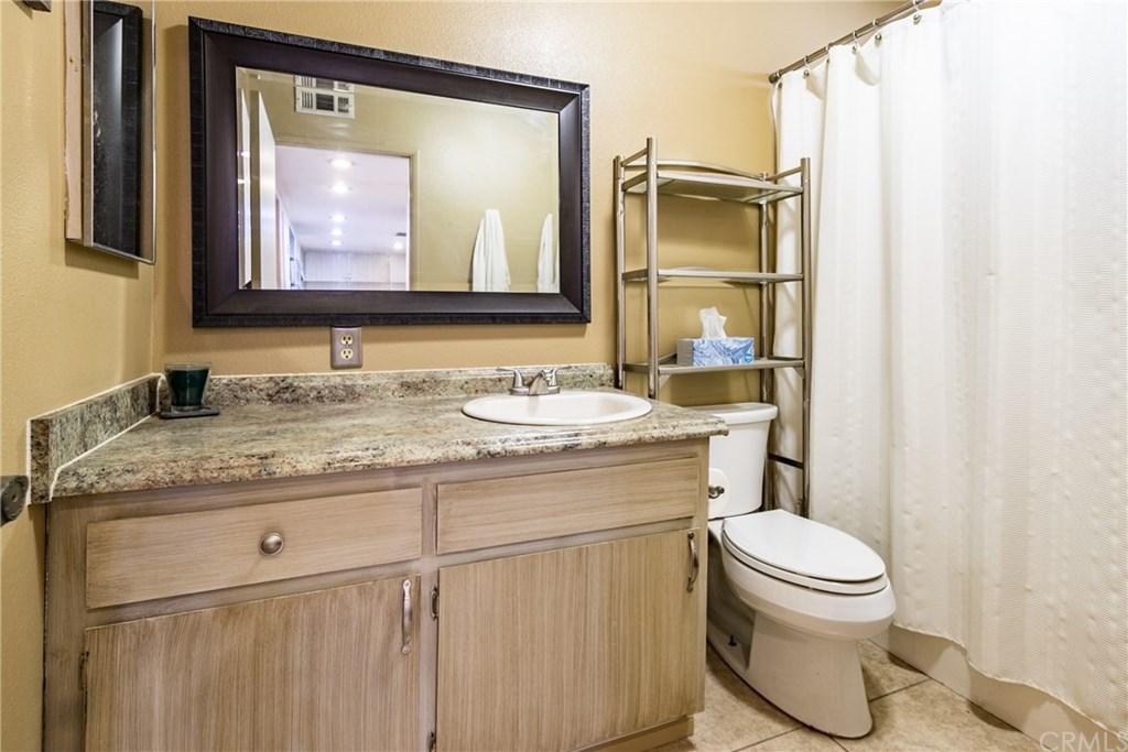 25130 Pierson Road Homeland, CA 92548 - Photo 15 of 23 Guest bathroom