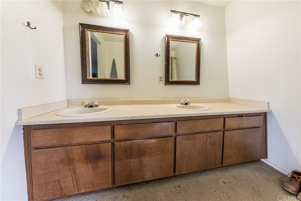 25130 Pierson Road Homeland, CA 92548 - Photo 18 of 23 Second master bath