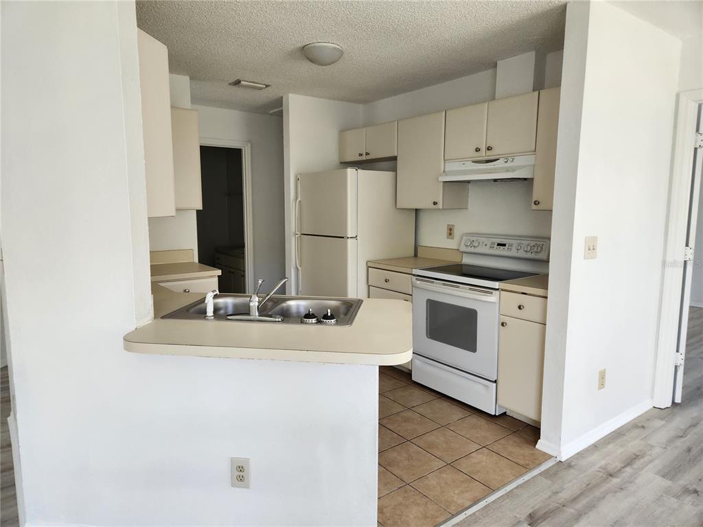 9522 Ace Road, Unit B Englewood, FL 34224 - Photo 4 of 18