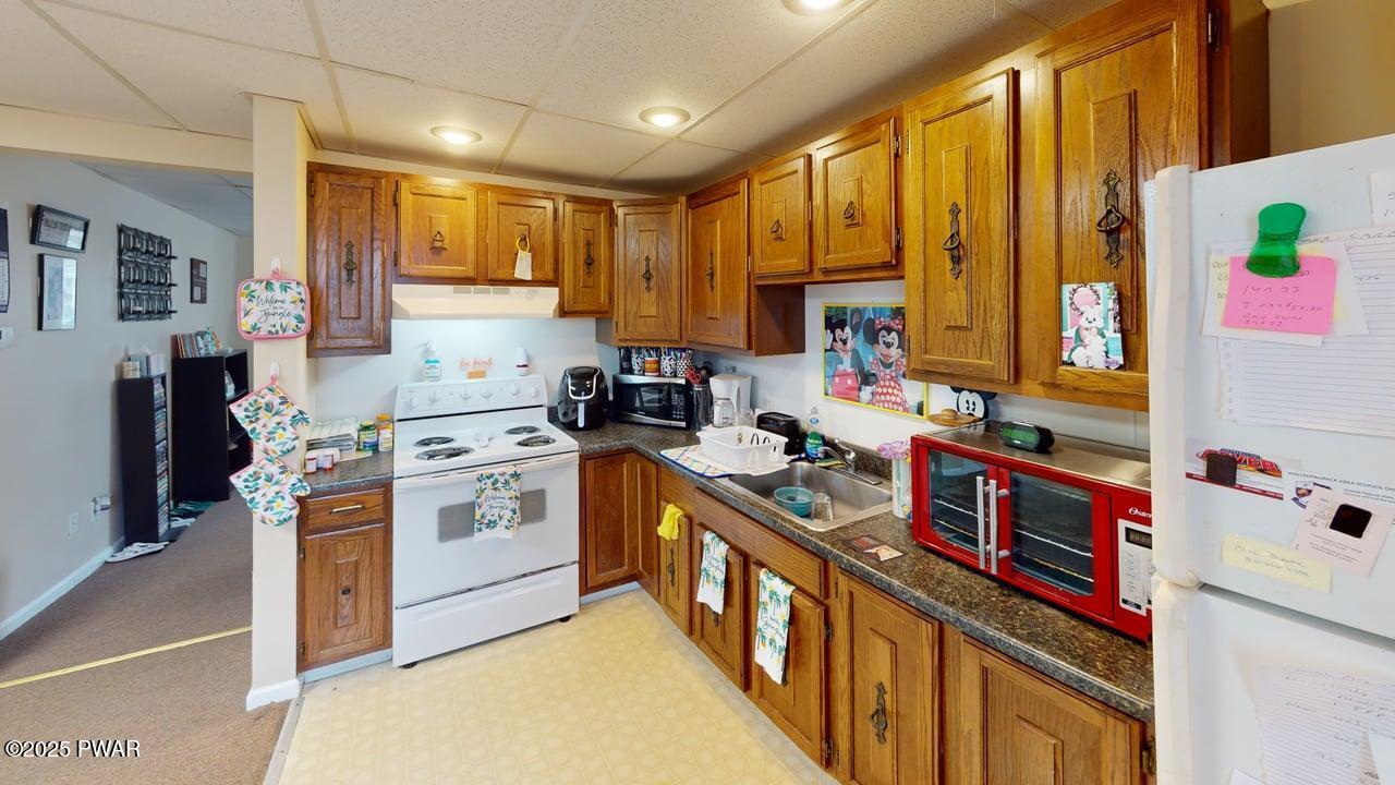 304 Keystone Street Hawley, PA 18428 - Photo 5 of 31 Unit-A-Kitchen