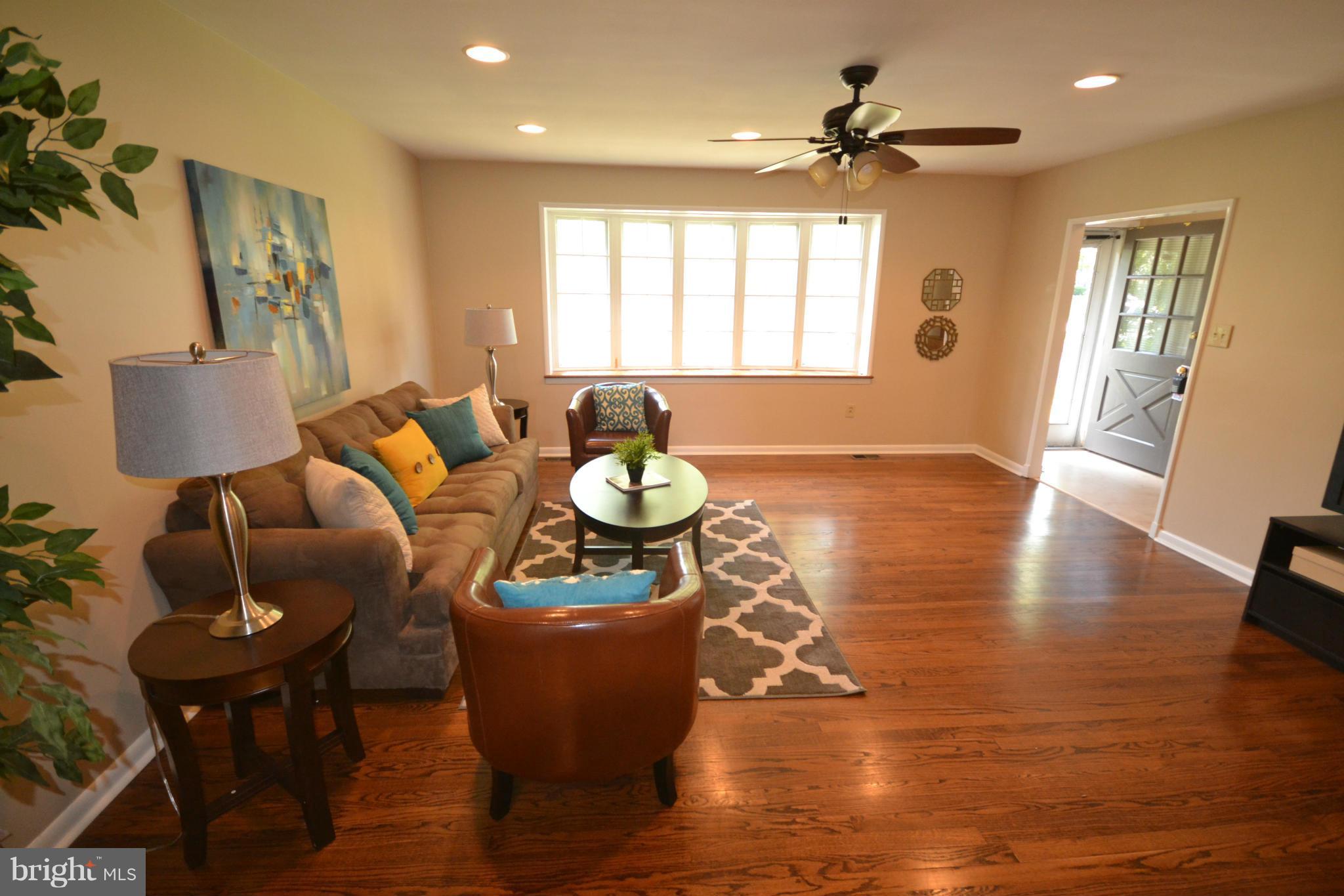 221 Solway Road Lutherville-Timonium, MD 21093 - Photo 3 of 15 Living Room