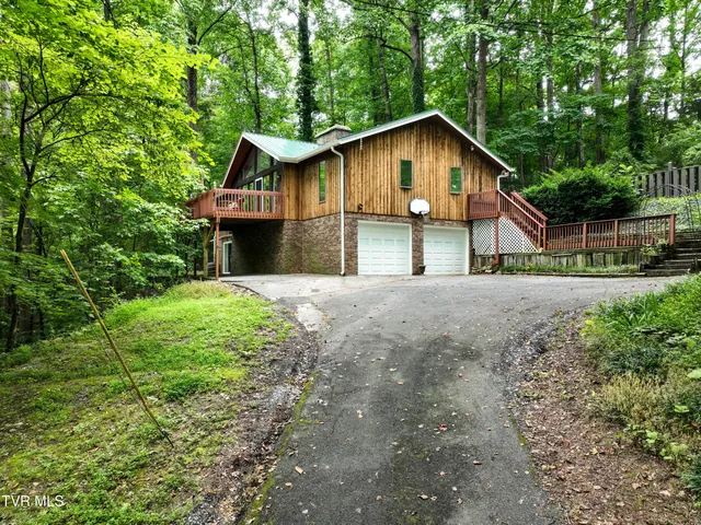 $439,900 | 2933 Cherokee Road, Johnson City, TN 37604