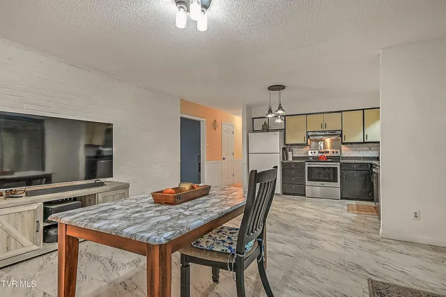 $439,900 | 2933 Cherokee Road, Johnson City, TN 37604