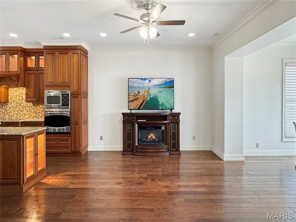 $875,000 | 524 West Front Street, Washington, MO 63090