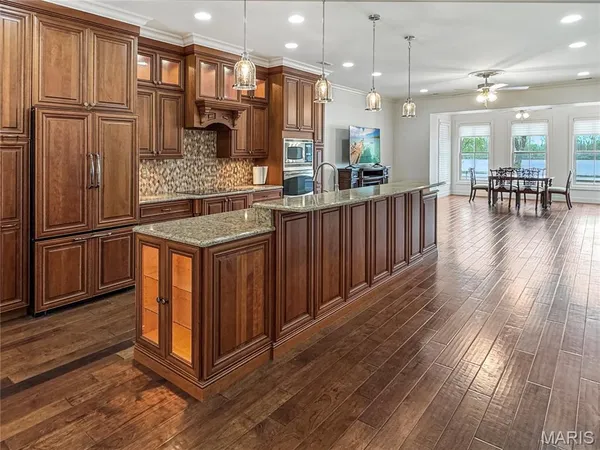 $875,000 | 524 West Front Street, Washington, MO 63090