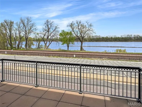 $875,000 | 524 West Front Street, Washington, MO 63090