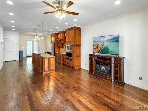 $875,000 | 524 West Front Street, Washington, MO 63090