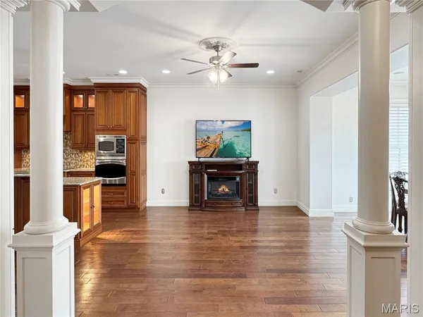 $875,000 | 524 West Front Street, Washington, MO 63090