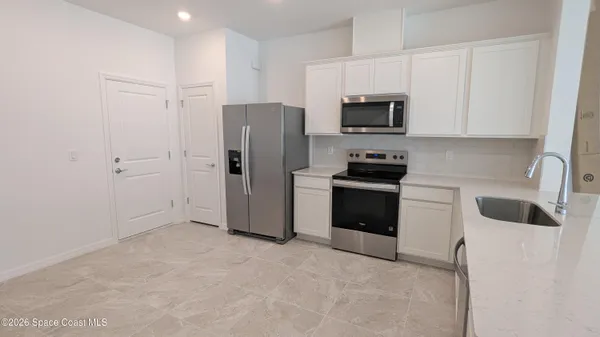 $2,300 | 5113 Inspire Lane, Melbourne, FL 32904