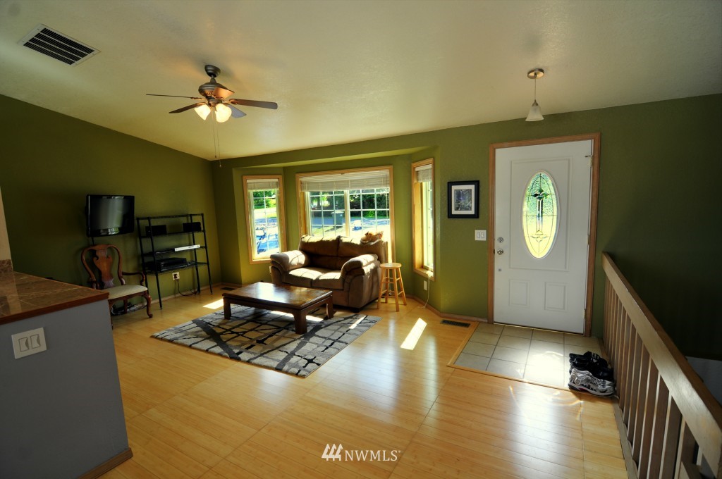 1410 Welling Road Bellingham, WA 98226 - Photo 8 of 18