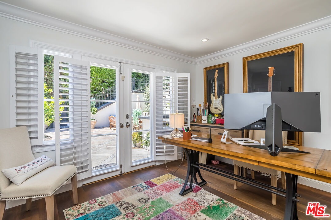 919 Chantilly Road Los Angeles, CA 90077 - Photo 18 of 23 a reading room with furniture and a window
