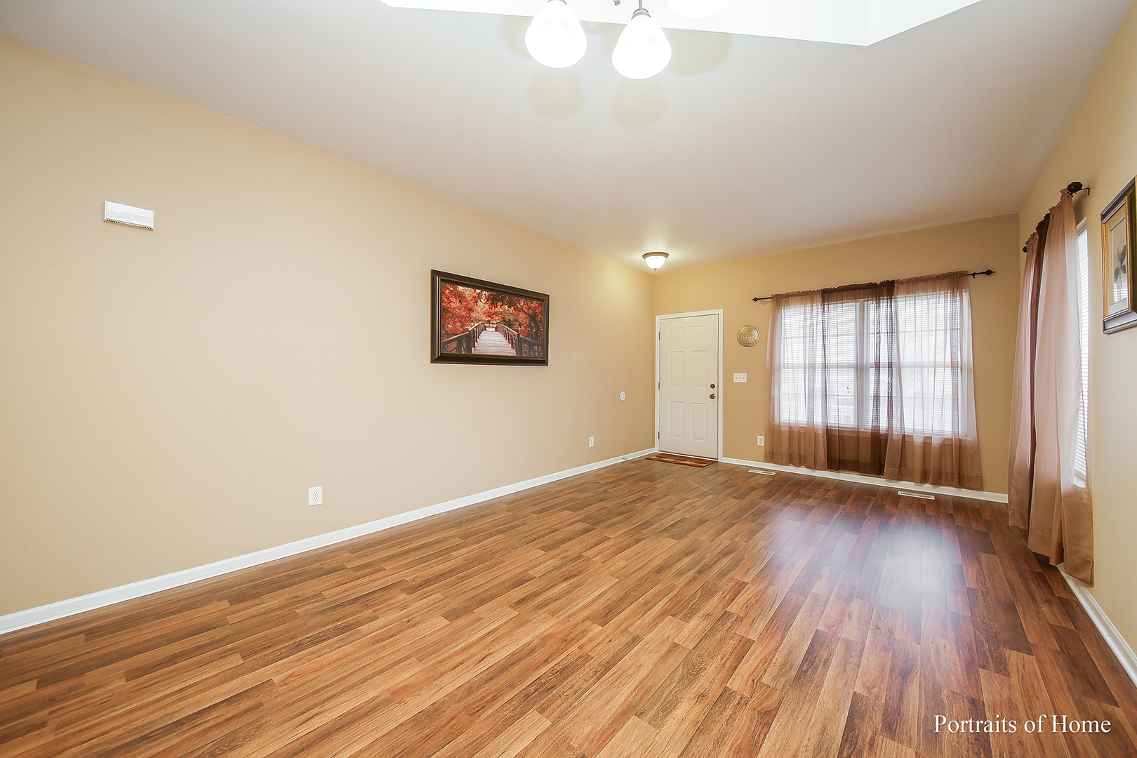 343 Reston Circle Romeoville, IL 60446 - Photo 5 of 16