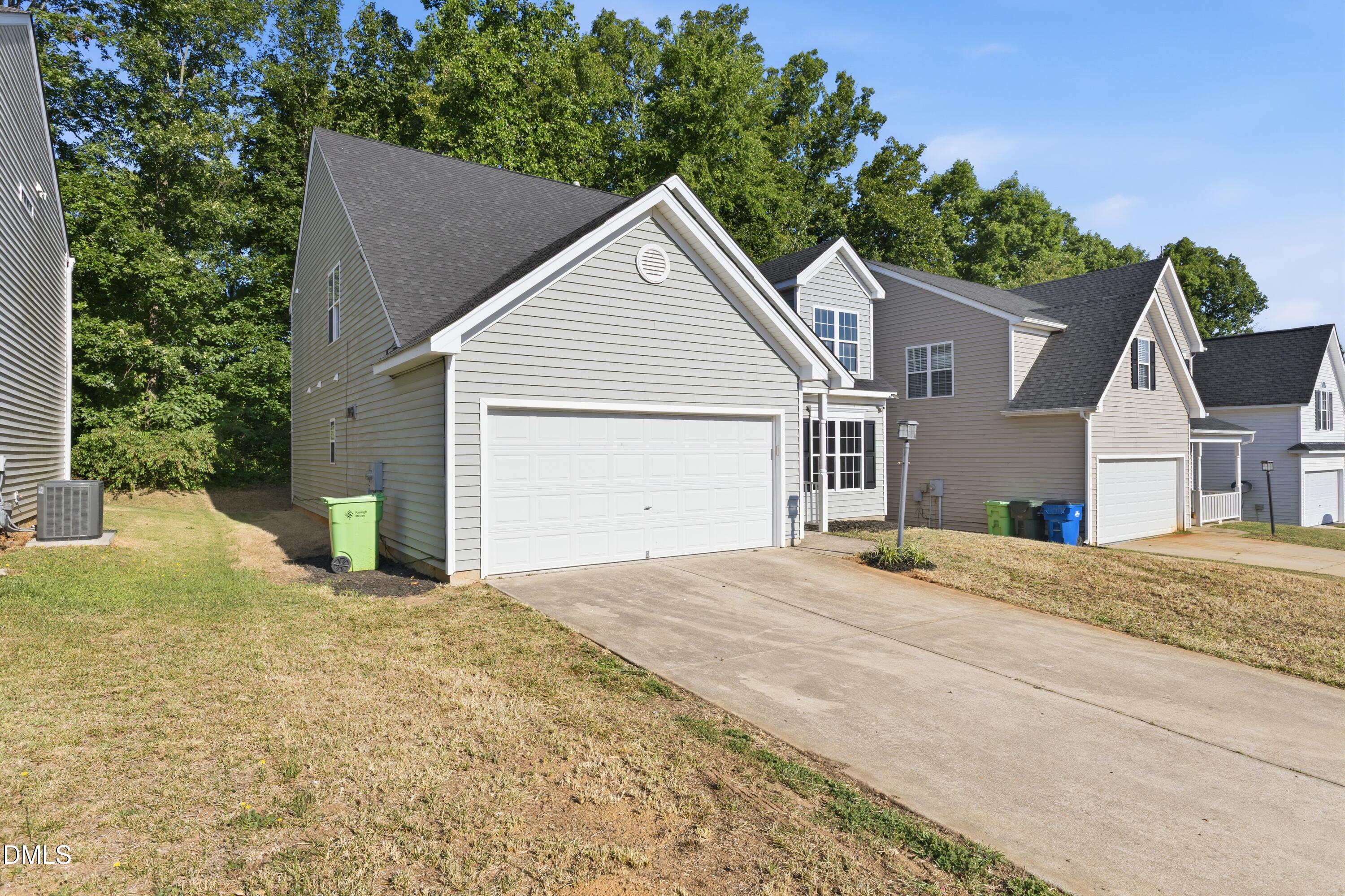 2016 Red Quartz Drive Raleigh, NC 27610 - Photo 3 of 34 CY1A6933