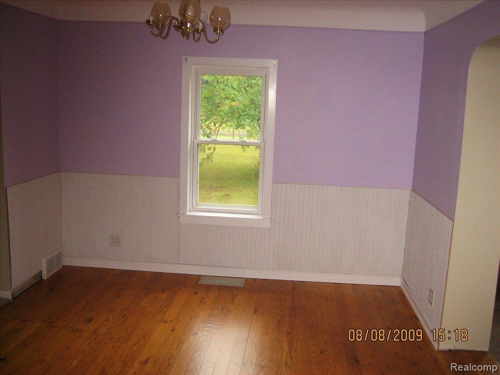 3325 Willet Avenue Rochester, MI 48309 - Photo 3 of 13 Dining Area