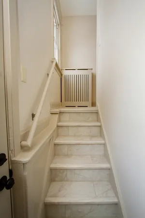 $2,000 | 129 West Stimmel Street, Unit 1, West Chicago, IL 60185