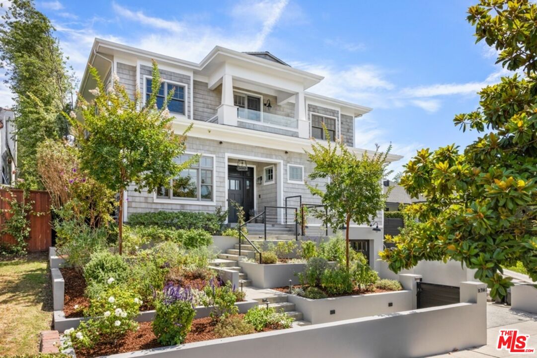 10540 Clarkson Road Los Angeles, CA 90064 - Photo 1 of 6 Gallery Image 1