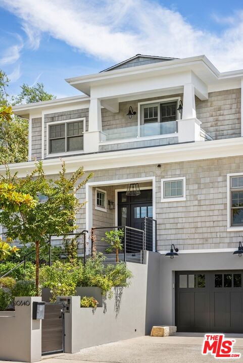 10540 Clarkson Road Los Angeles, CA 90064 - Photo 2 of 6 Gallery Image 2
