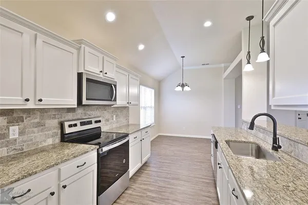 $2,895 | 138 Carriage Hills Parkway, Abilene, TX 79602