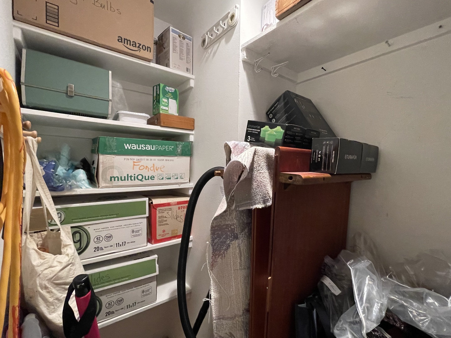 175 East Delaware Place, Unit 5604 Chicago, IL 60611 - Photo 18 of 21 a view of storage room