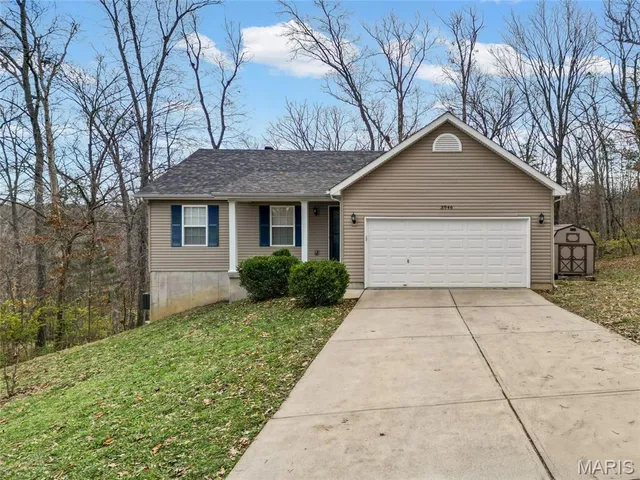$285,000 | 3946 Valley View Drive, Byrnes Mill, MO 63051