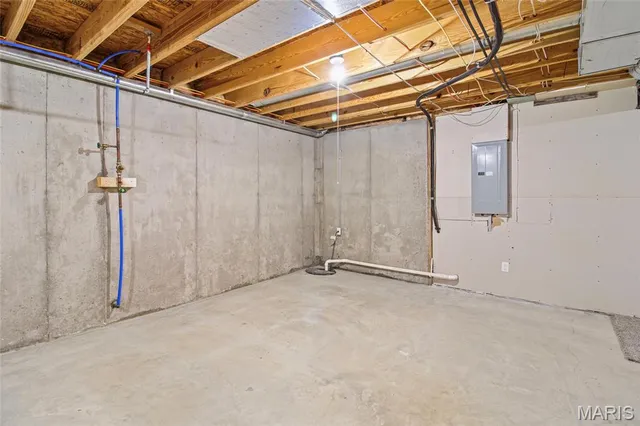 $285,000 | 3946 Valley View Drive, Byrnes Mill, MO 63051