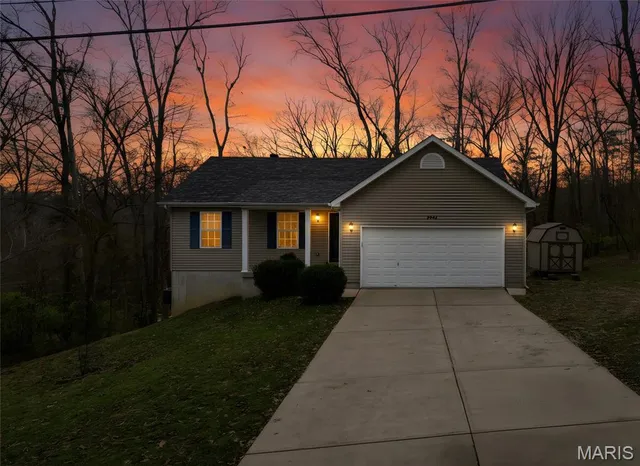 $285,000 | 3946 Valley View Drive, Byrnes Mill, MO 63051