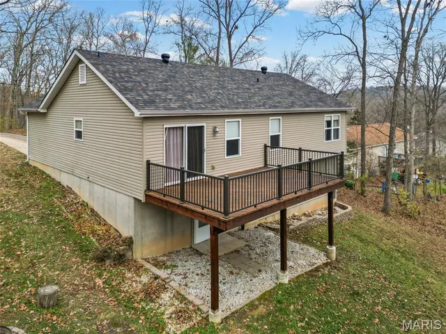 $285,000 | 3946 Valley View Drive, Byrnes Mill, MO 63051