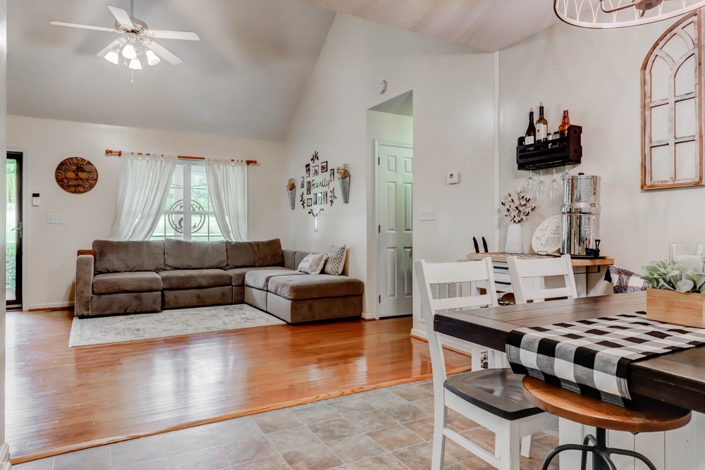 718 Old Cedar Rock Road Easley, SC 29640 - Photo 6 of 24