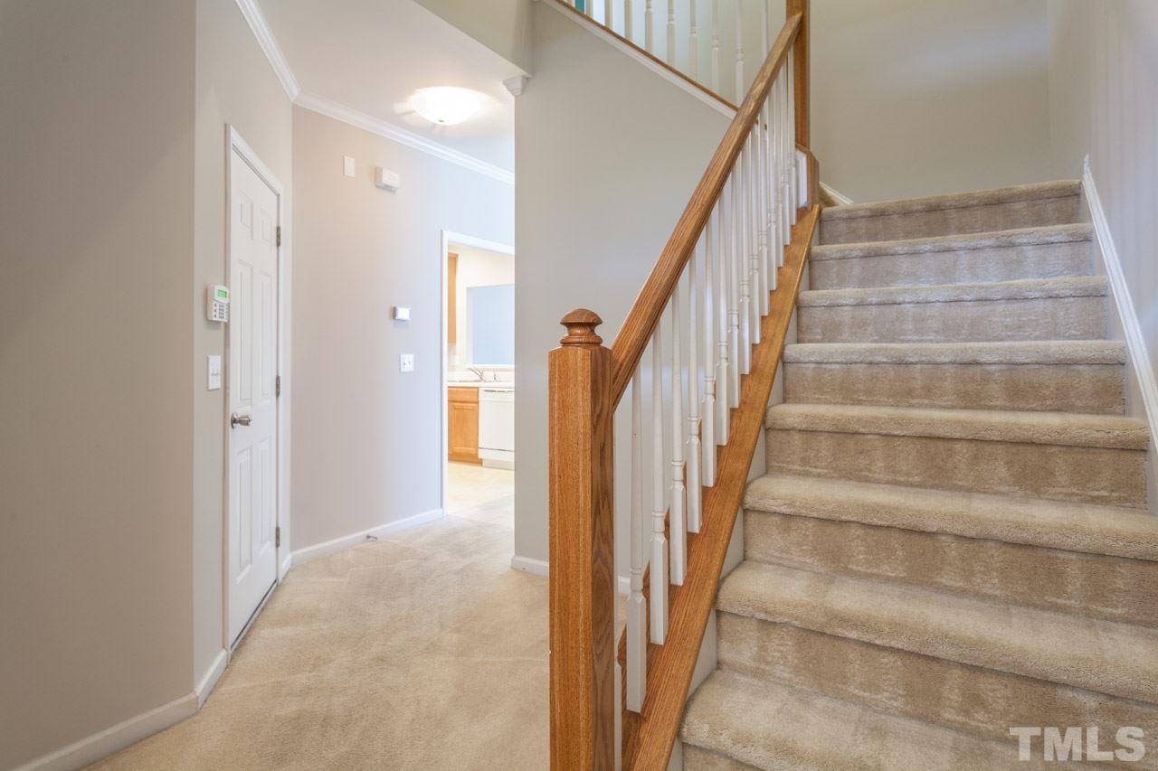 8510 Barryknoll Court Raleigh, NC 27613 - Photo 5 of 25 Gallery Image 5