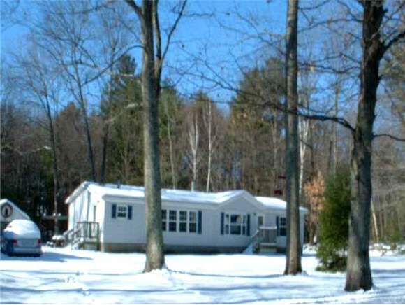 267 Island Pond Road Derry, NH 03038 - Photo 1 of 6