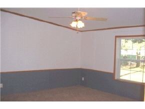 267 Island Pond Road Derry, NH 03038 - Photo 5 of 6
