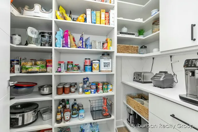 $4,000 | 159 South River Avenue, Unit 401, Holland, MI 49423