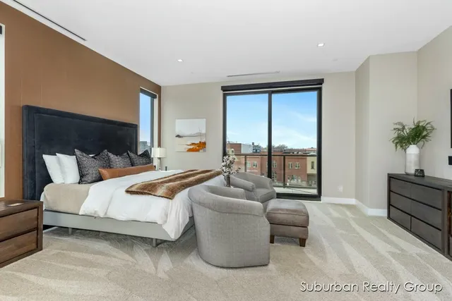 $4,000 | 159 South River Avenue, Unit 401, Holland, MI 49423