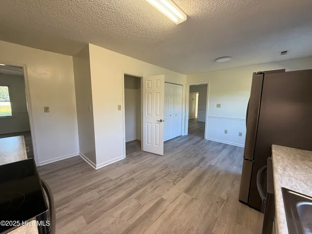 $1,950 | 5382 Highway 24, Bogue, NC 28570