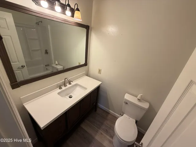 $1,950 | 5382 Highway 24, Bogue, NC 28570