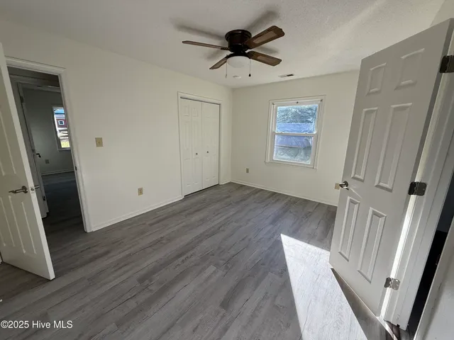 $1,950 | 5382 Highway 24, Bogue, NC 28570