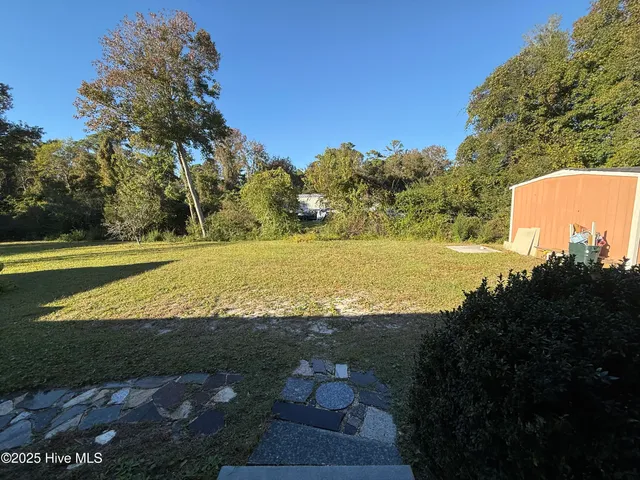 $1,950 | 5382 Highway 24, Bogue, NC 28570