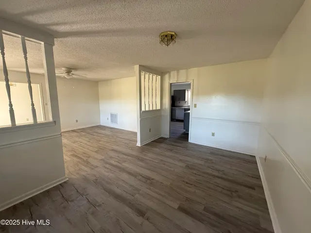 $1,950 | 5382 Highway 24, Bogue, NC 28570