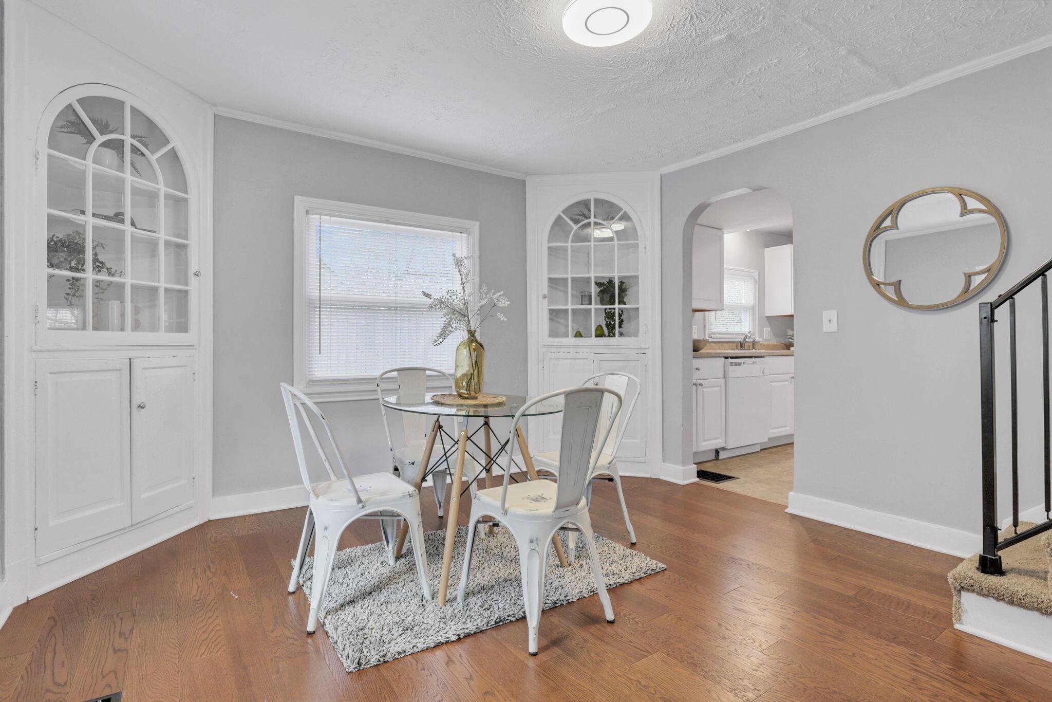 626 Chase Road Columbus, OH 43214 - Photo 10 of 48 18-web-or-mls-011A1106
