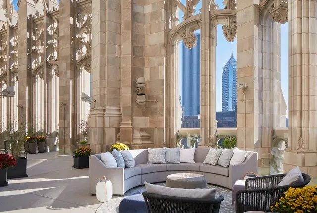 $3,225,000 | 435 North Michigan Avenue, Unit 1801, Chicago, IL 60611