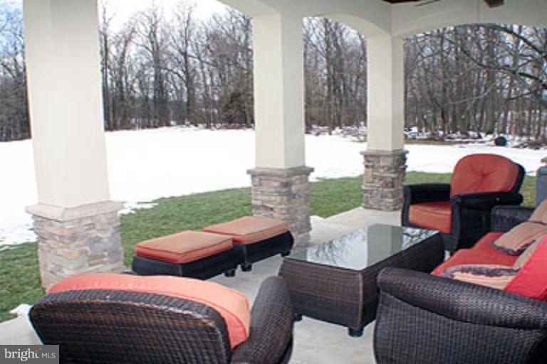 9543 Liberty Road Frederick, MD 21701 - Photo 5 of 27 Patio