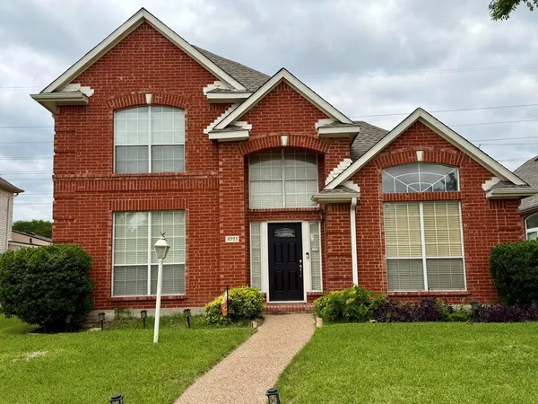$3,200 | 4251 Millview Lane, Dallas, TX 75287
