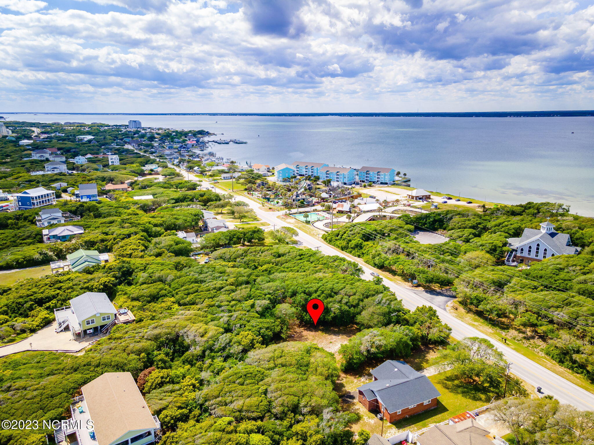 Indian Beach lot w/ ocean access