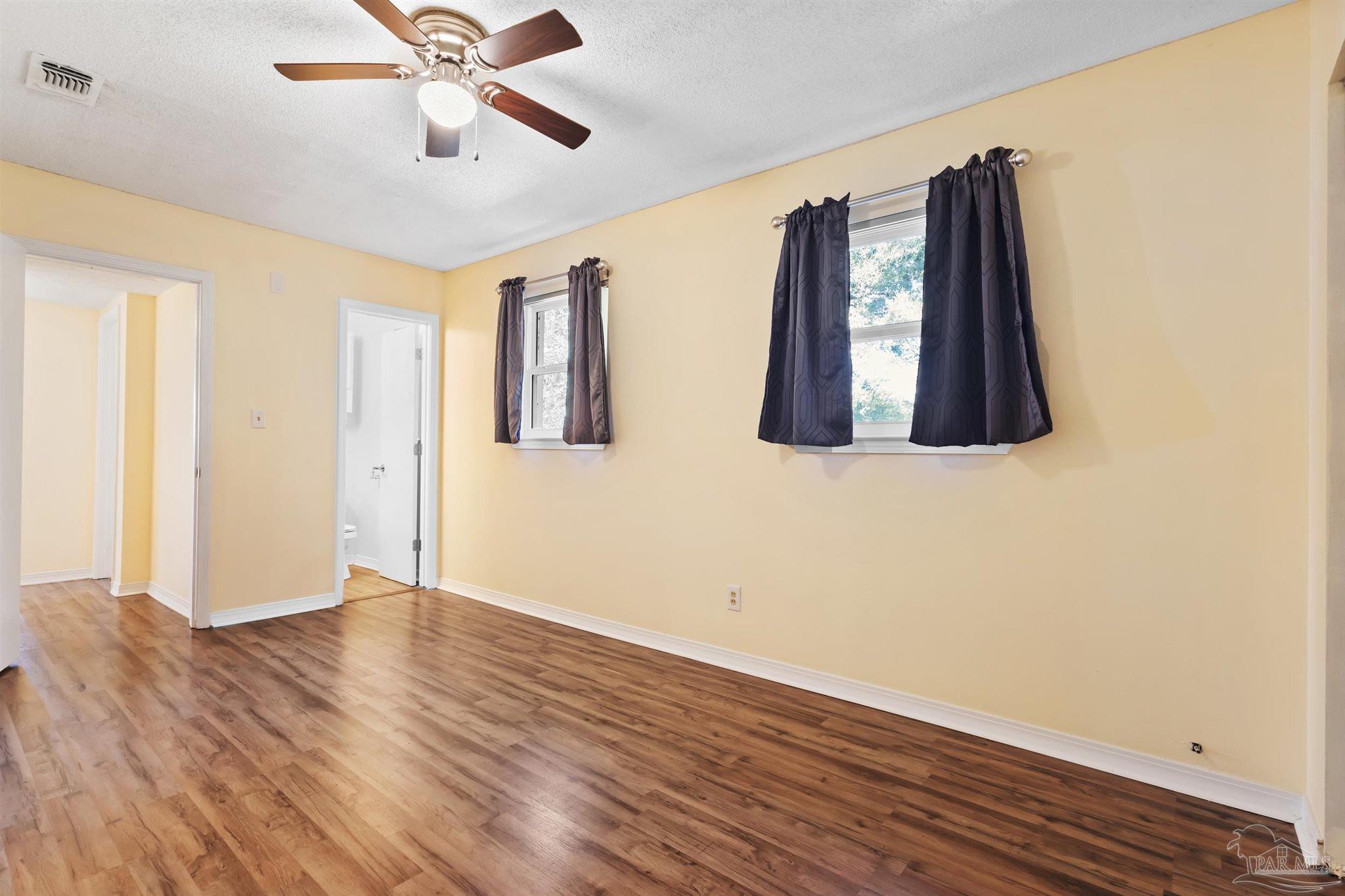 938 East Montclair Road Pensacola, FL 32505 - Photo 6 of 18 Gallery Image 6