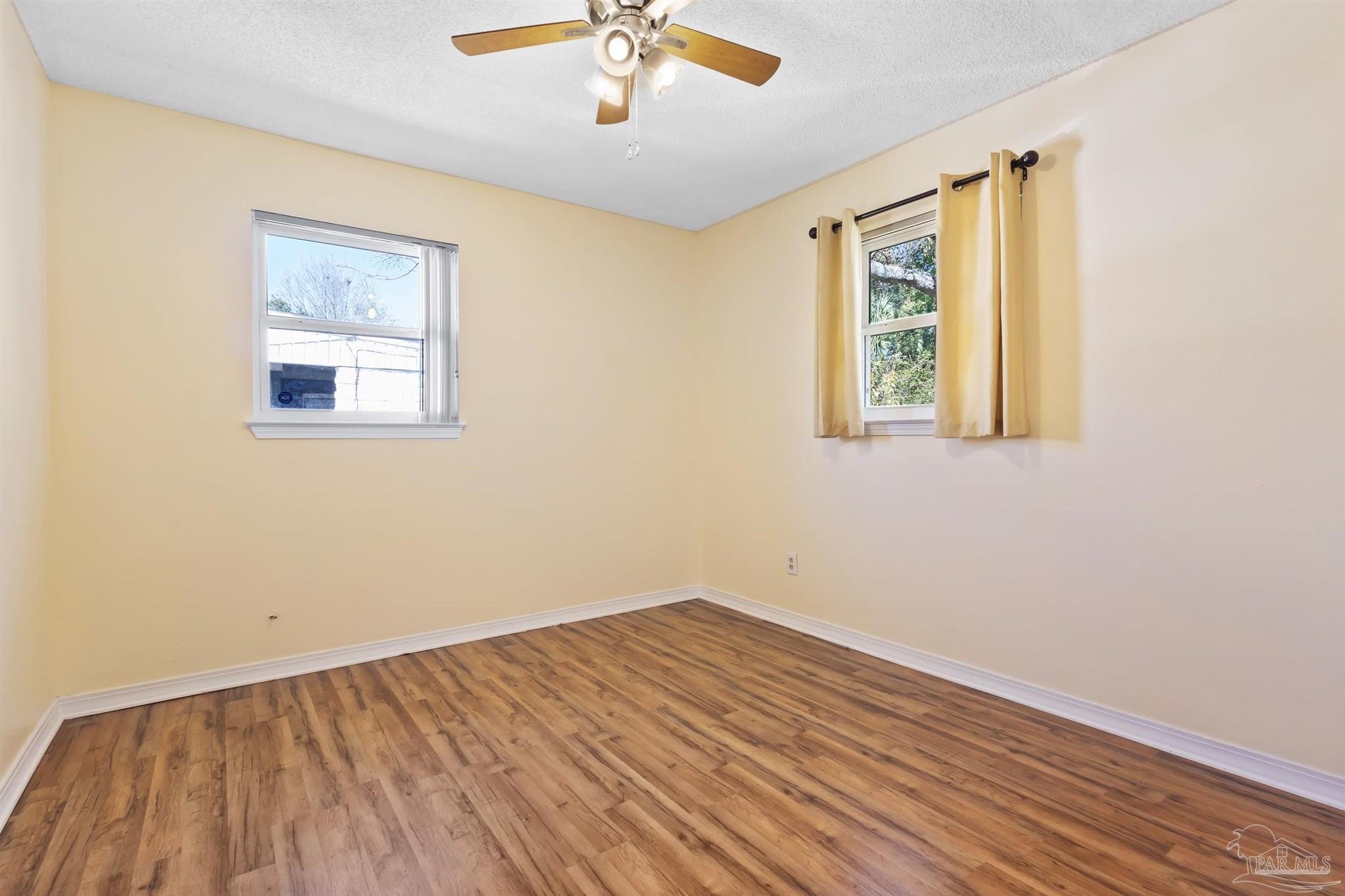 938 East Montclair Road Pensacola, FL 32505 - Photo 8 of 18 Gallery Image 8