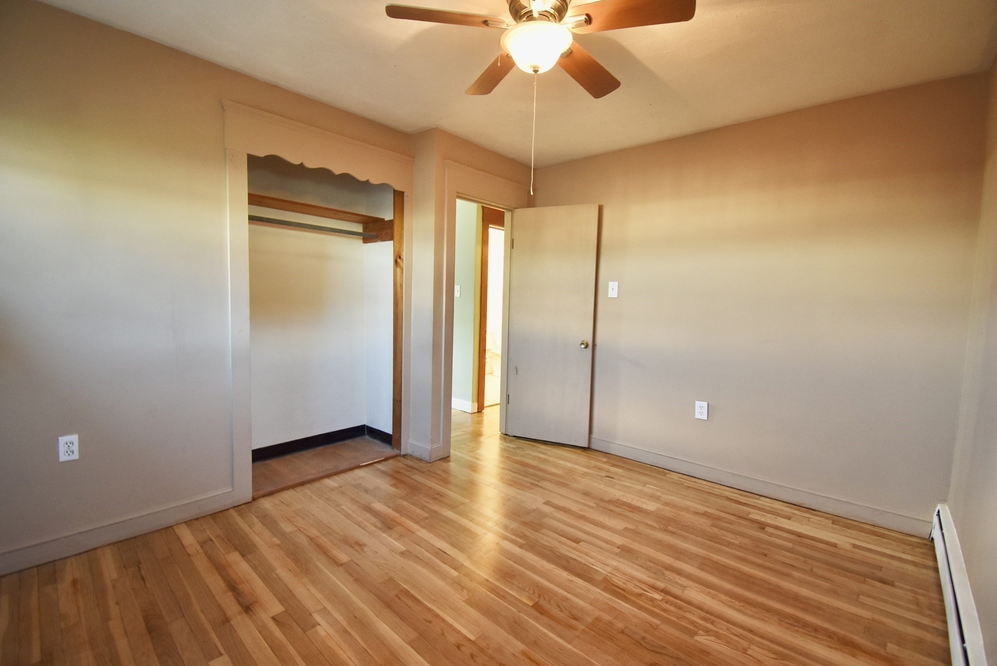 5 Cliff Street, Unit 4 Beverly, MA 01915 - Photo 8 of 12 Gallery Image 8