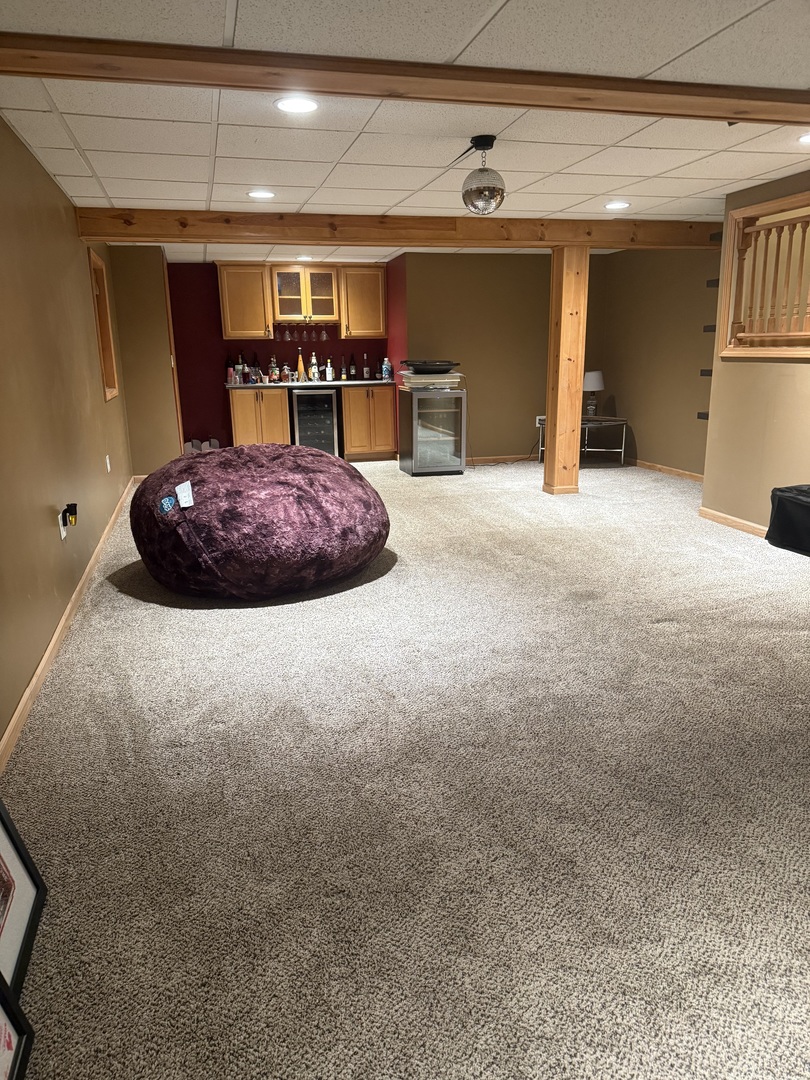 142 Sedgewicke Drive Romeoville, IL 60446 - Photo 16 of 18 a view of a livingroom with furniture and chandelier